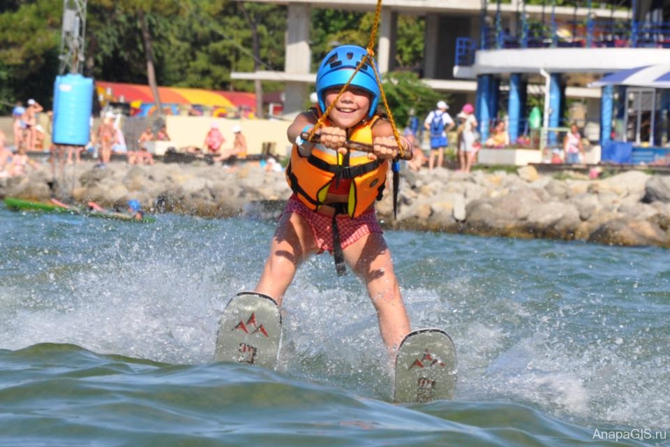 Воднолыжный парк в Анапе
